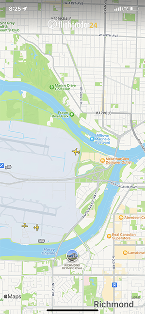 Screenshot of flight tracking app.
